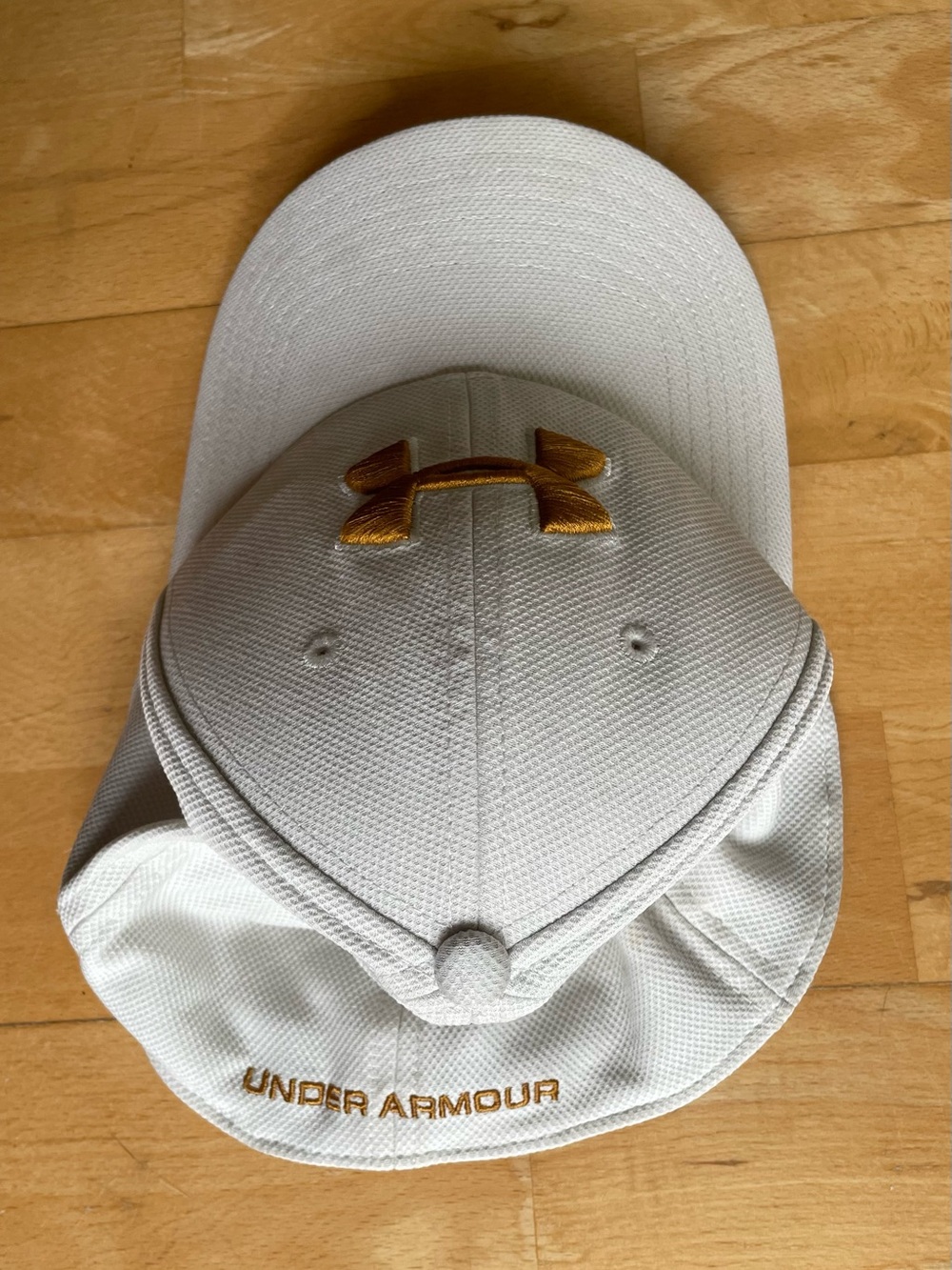 Under Armor Baseball Cap - Picture 2 of 6